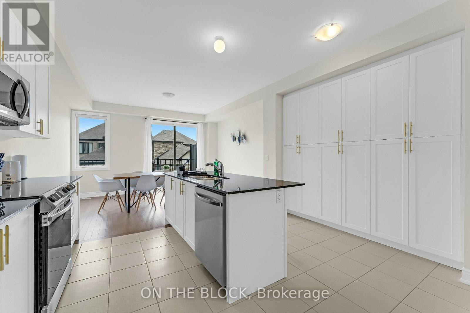 3347 Sixth Line, Oakville, ON, L6H 0Y7 - 9