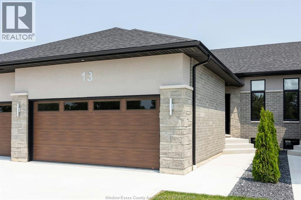 13 Eagle Street, Leamington, ON, N8H 0G4