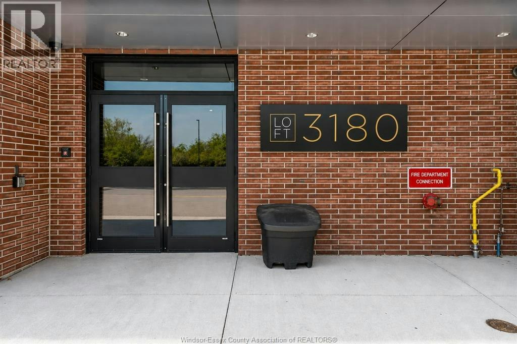 304-3180 Meadowbrook Lane, Windsor, ON, N8T 0B4 - 2