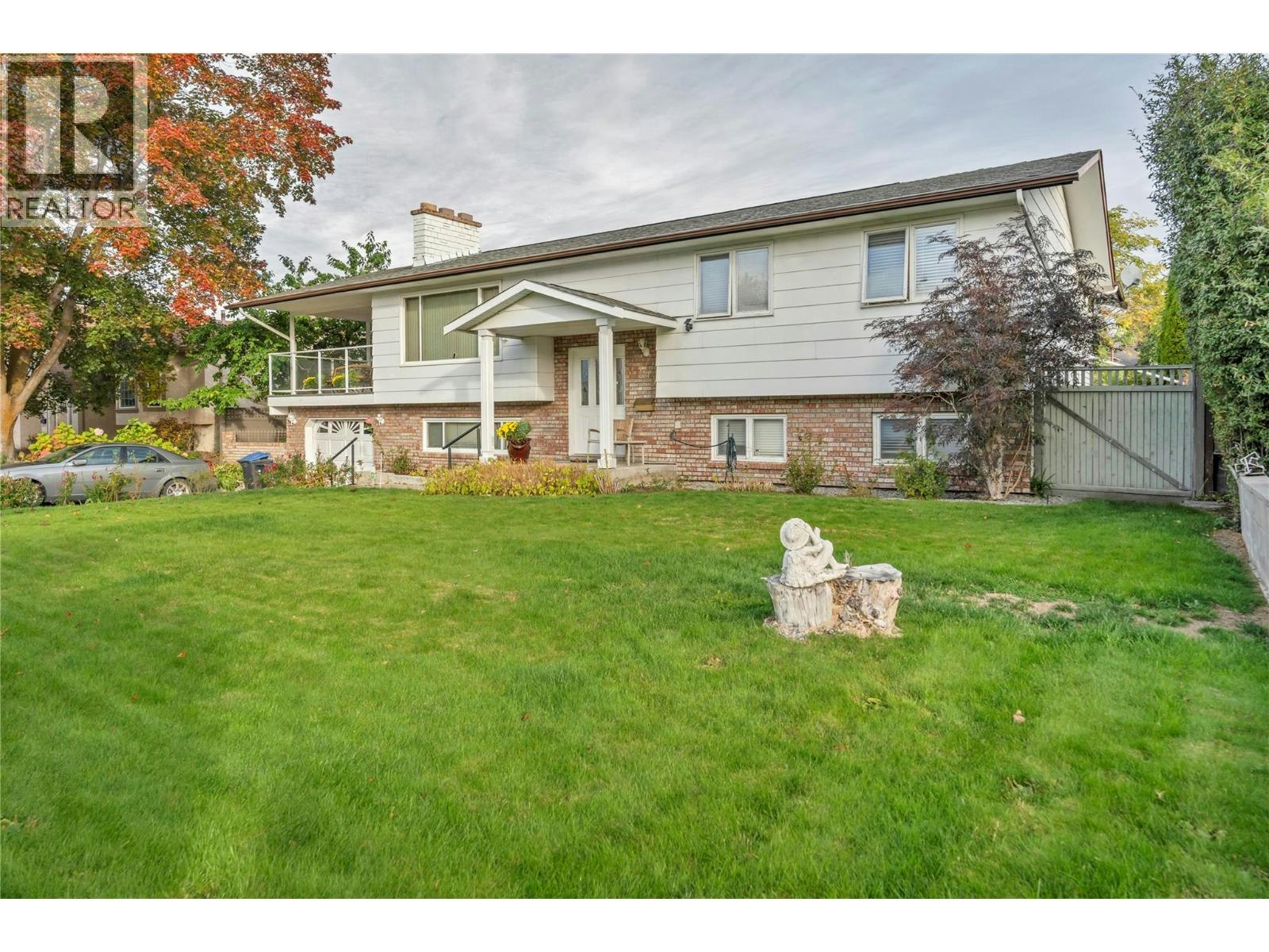 194 Acacia Crescent - 2
