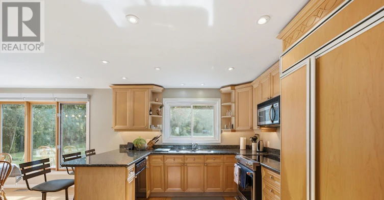 11836 Loyalist Parkway, Prince Edward County, ON, K0K 2T0 - 10