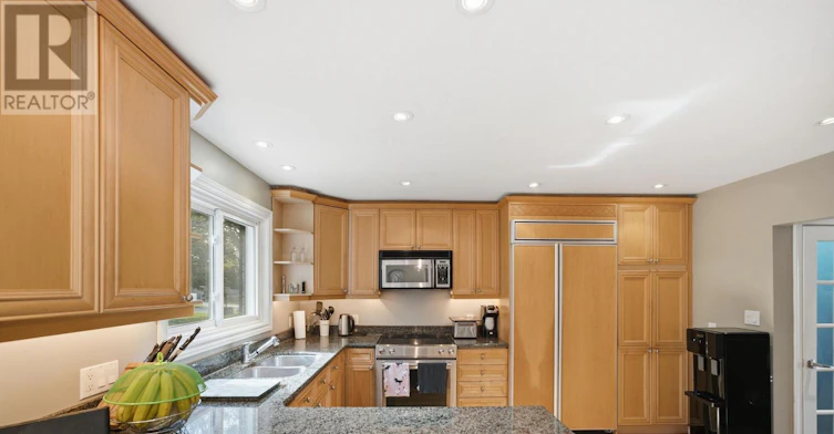 11836 Loyalist Parkway, Prince Edward County, ON, K0K 2T0 - 9