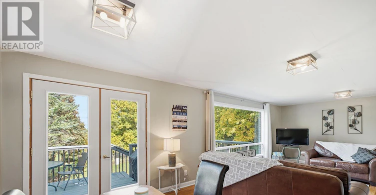 11836 Loyalist Parkway, Prince Edward County, ON, K0K 2T0 - 13