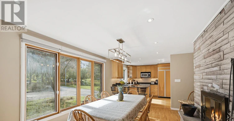 11836 Loyalist Parkway, Prince Edward County, ON, K0K 2T0 - 5