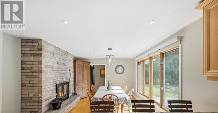 11836 Loyalist Parkway, Prince Edward County, ON, K0K 2T0 - 12