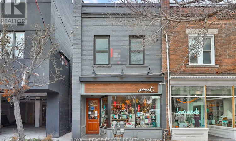 1140 Queen Street E