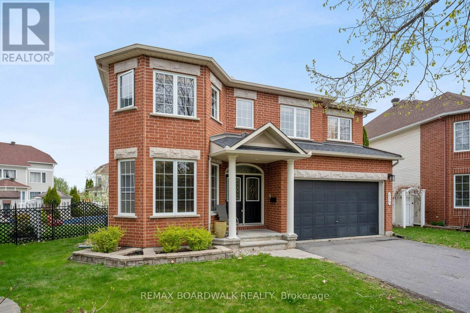 659 Pelican Street, Ottawa, ON, K4A 4K5 - 2