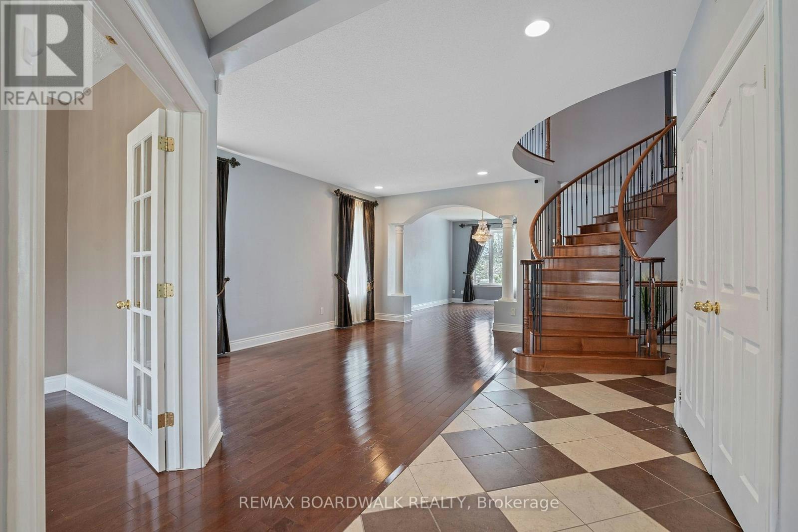 659 Pelican Street, Ottawa, ON, K4A 4K5 - 5