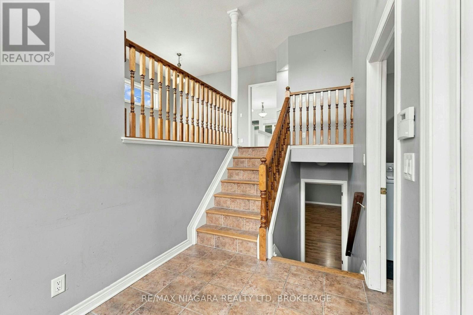 46 Raspberry Trail, Thorold, ON, L2V 5E3 - 2