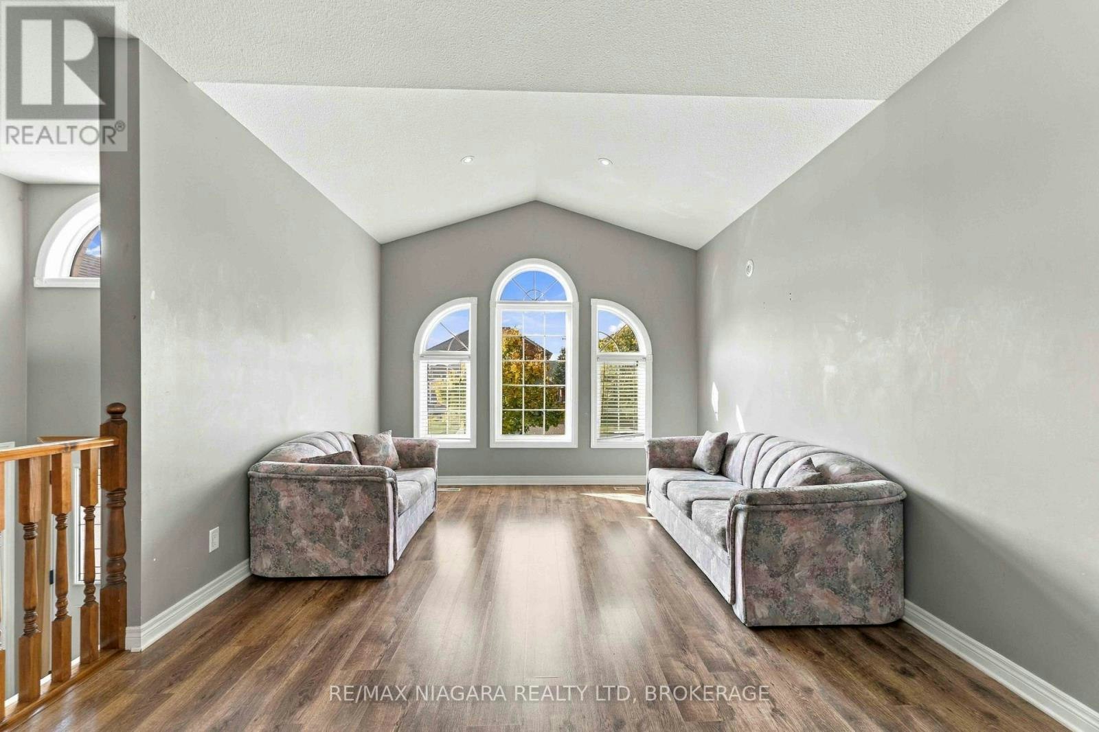46 Raspberry Trail, Thorold, ON, L2V 5E3 - 7