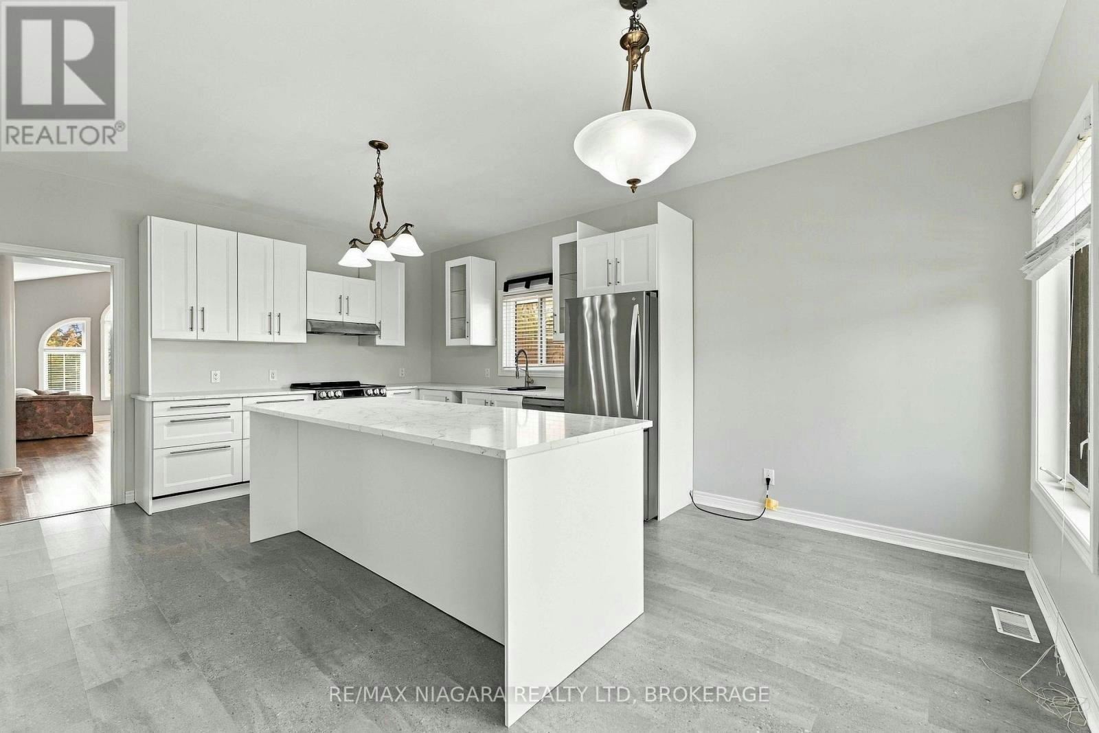46 Raspberry Trail, Thorold, ON, L2V 5E3 - 10