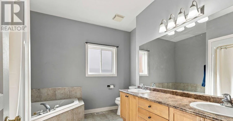 46 Raspberry Trail, Thorold, ON, L2V 5E3 - 13
