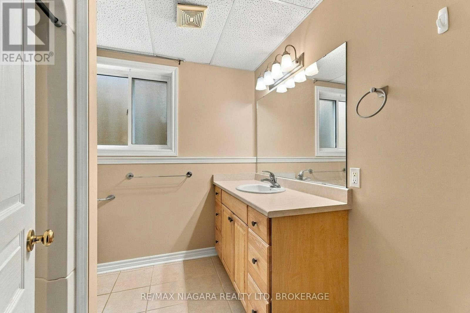 46 Raspberry Trail, Thorold, ON, L2V 5E3 - 27