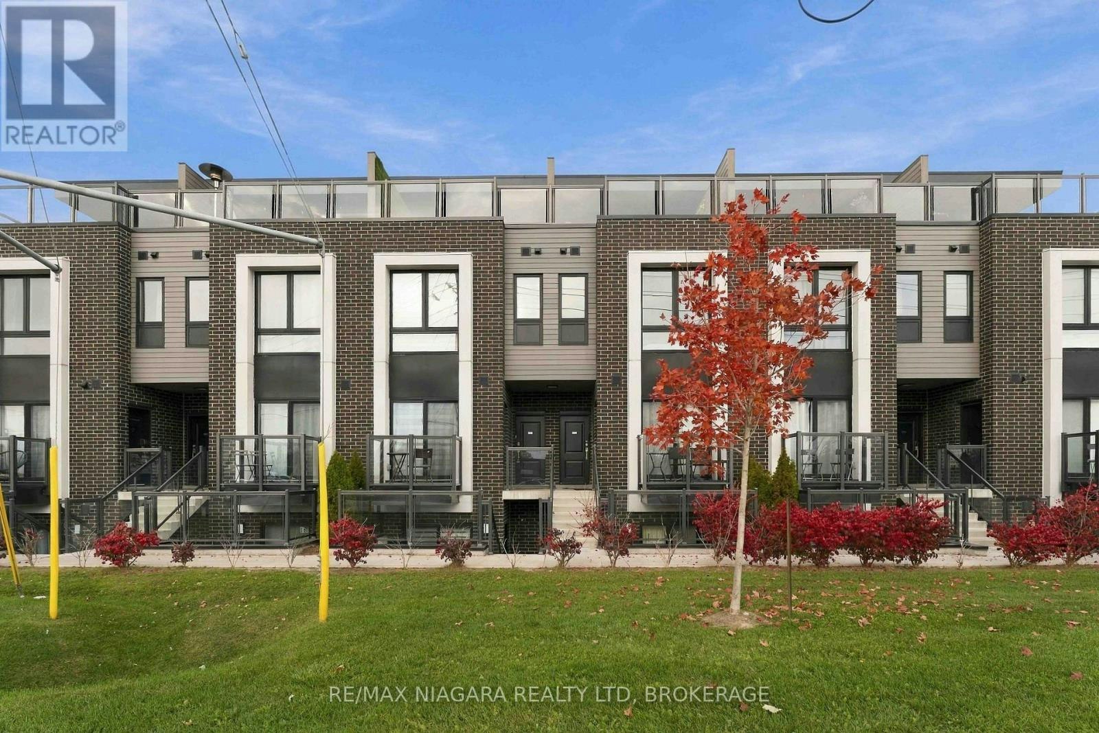 310-6065 Mcleod Road, Niagara Falls, ON, L2G 0Z7