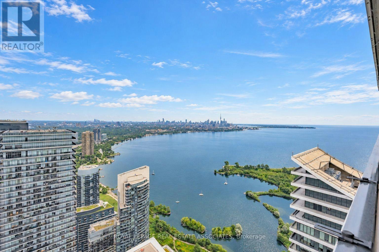 6104-30 Shore Breeze Drive, Toronto, ON, M8V 0J1