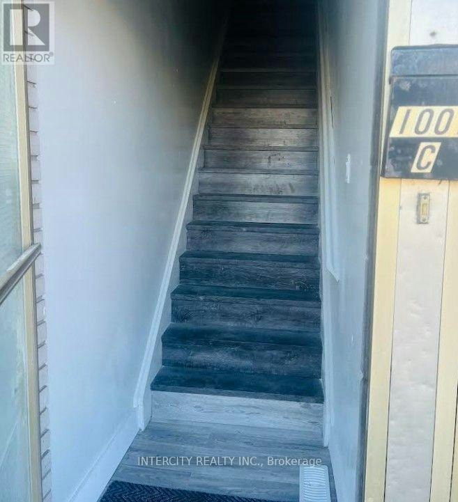 UPPER-1001 Albion Road, Toronto, ON, M9V 1A6 - 3