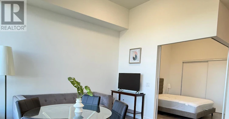 5405-395 Bloor Street E, Toronto, ON, M4W 0B4 - 5