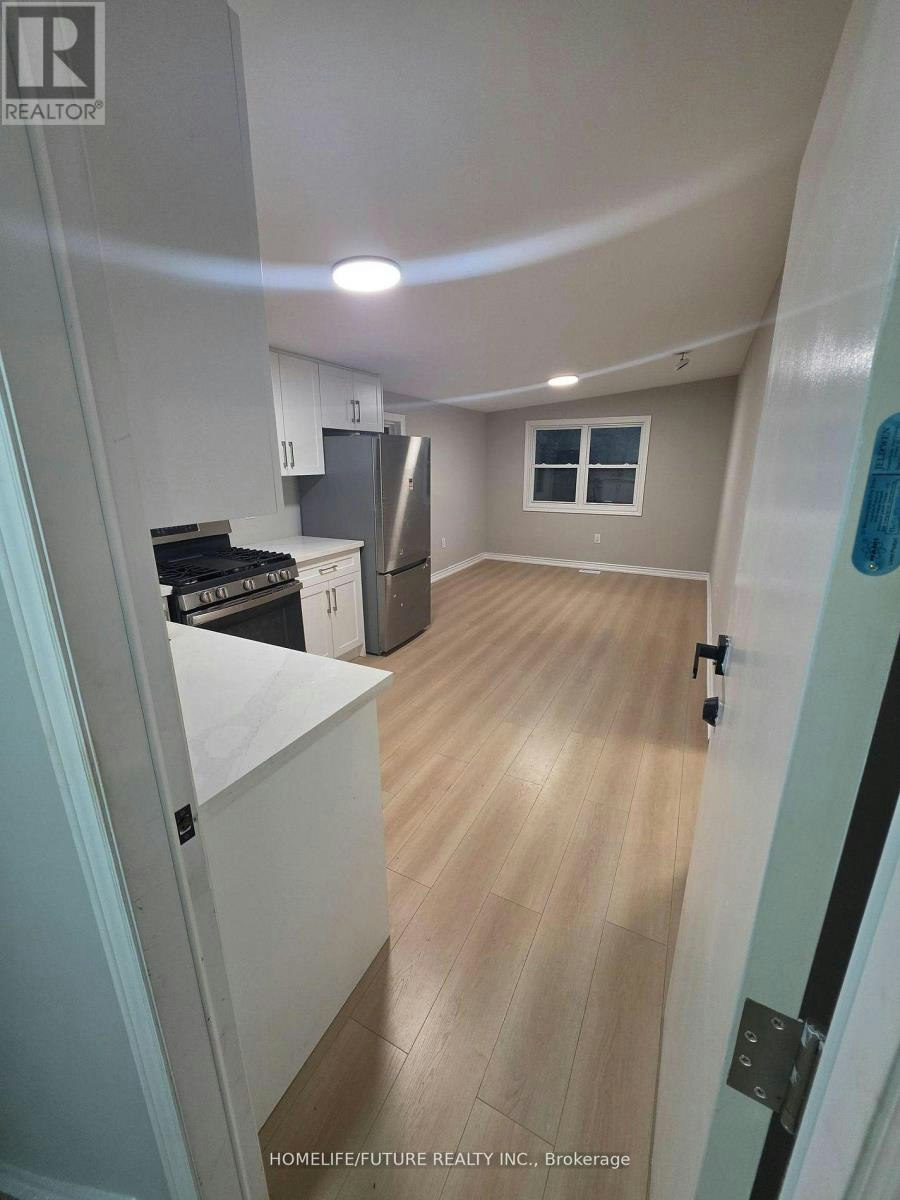 2983 Lawrence Avenue E, Toronto, ON, M1P 2V6 - 22