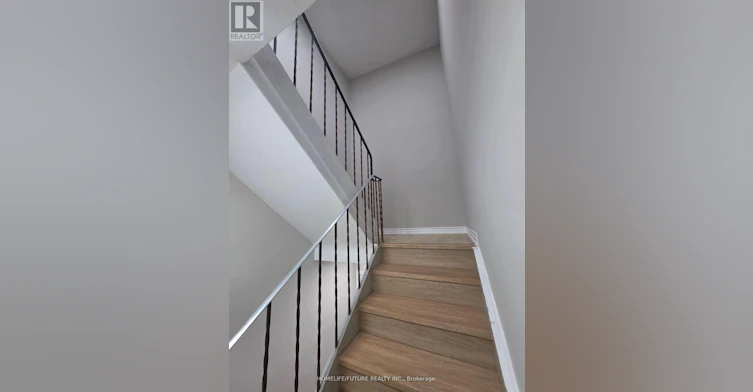 2983 Lawrence Avenue E, Toronto, ON, M1P 2V6 - 9