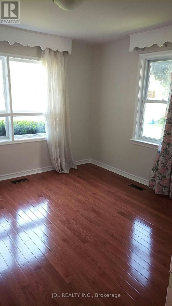 MAIN-73 Shilton Road, Toronto, ON, M1S 2J8 - 11