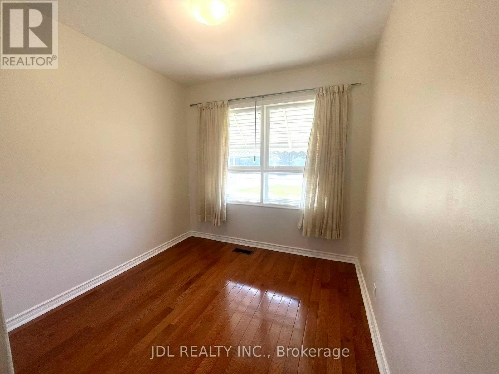 MAIN-73 Shilton Road, Toronto, ON, M1S 2J8 - 15