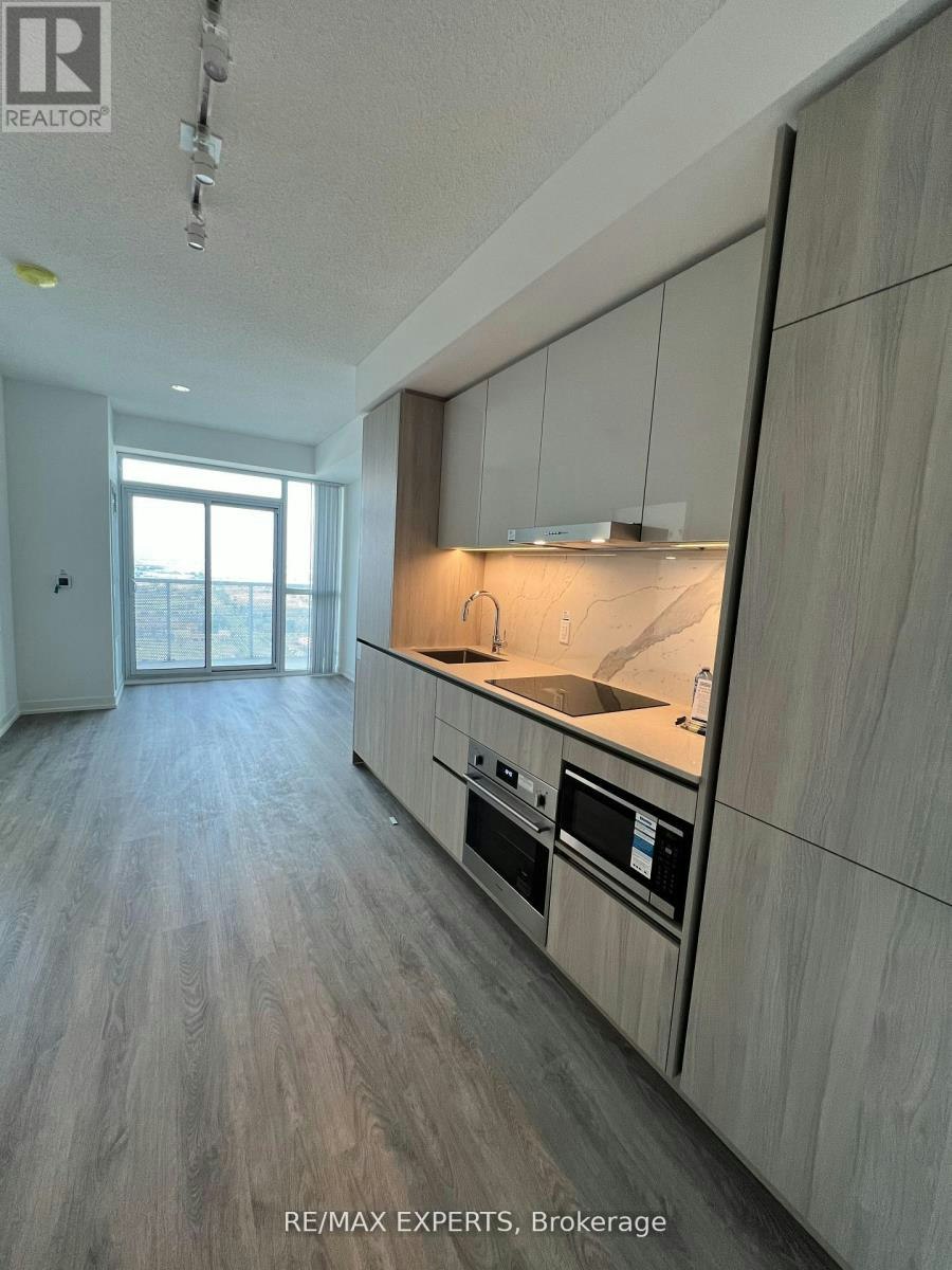 2803-8 Interchange Way, Vaughan, ON, L4K 5Z7 - 3