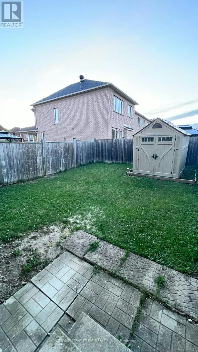 10 Brown Lane, Whitchurch-Stouffville, ON, L4A 0V2 - 11