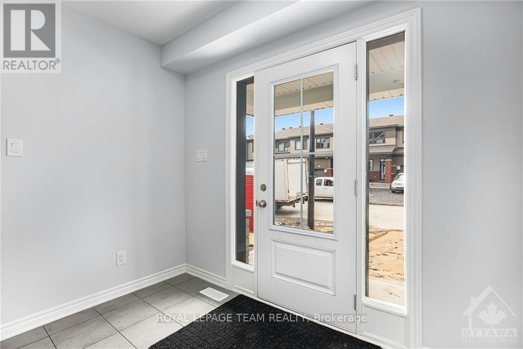 526 Rye Grass Way, Ottawa, ON, K2J 7A1 - 3