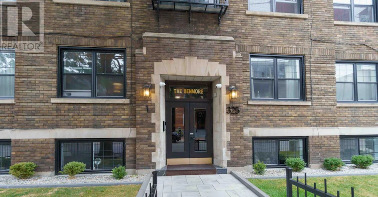 14-325 Cooper Street, Ottawa, ON, K2P 0G5 - 2