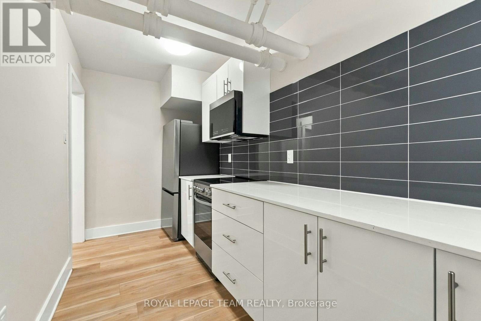 14-325 Cooper Street, Ottawa, ON, K2P 0G5 - 8