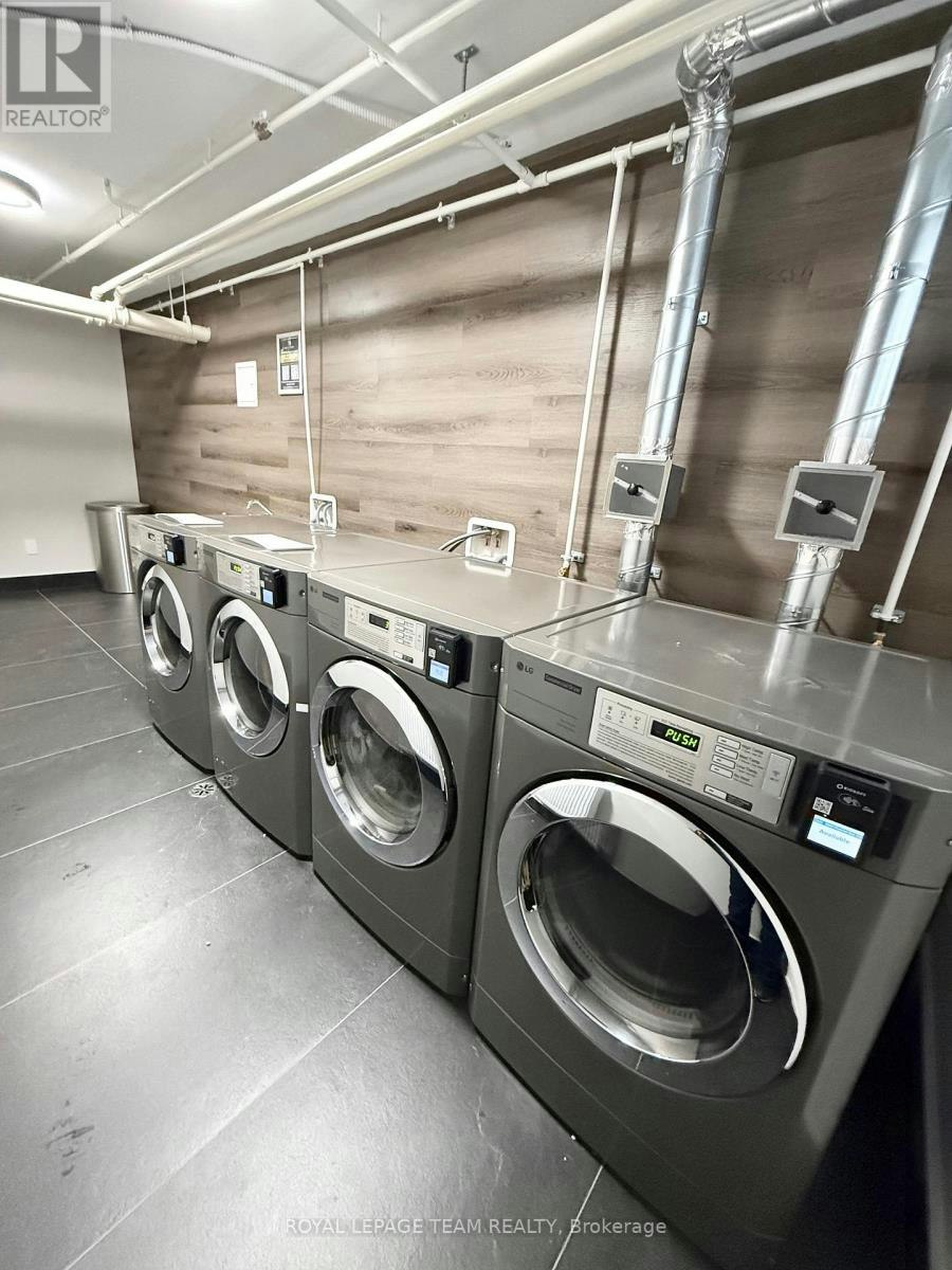 14-325 Cooper Street, Ottawa, ON, K2P 0G5 - 25