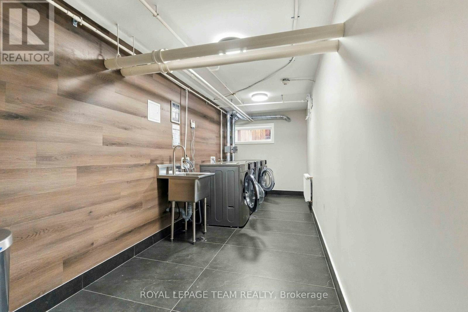 14-325 Cooper Street, Ottawa, ON, K2P 0G5 - 24