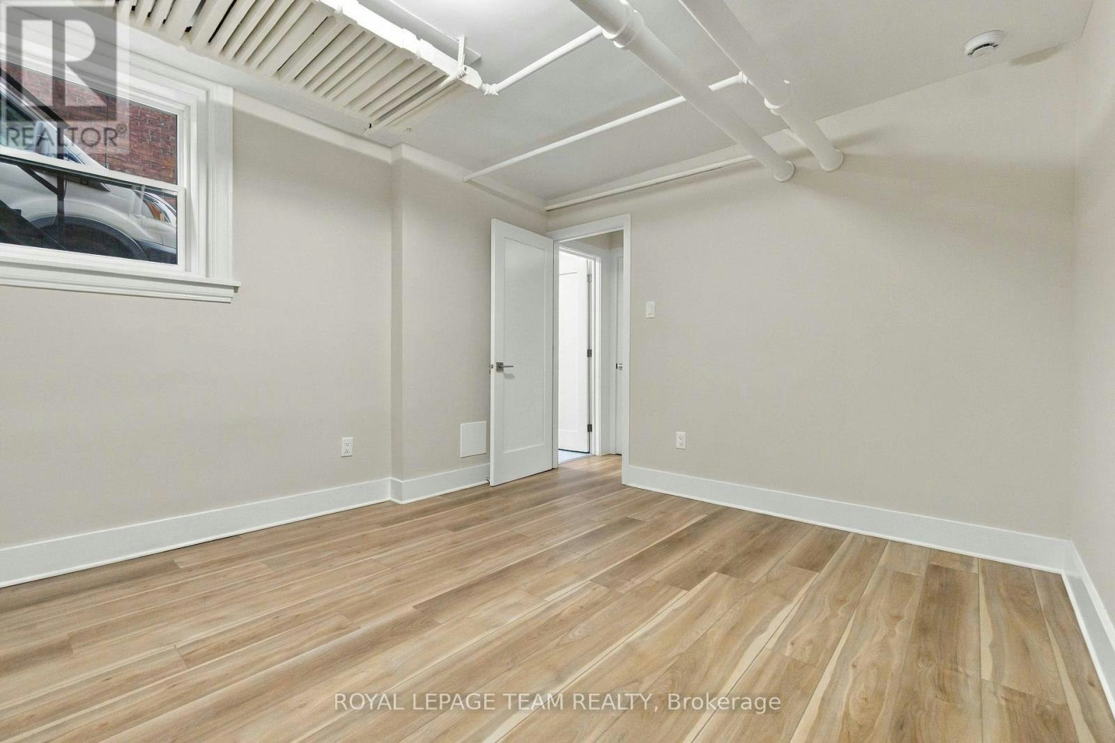 14-325 Cooper Street, Ottawa, ON, K2P 0G5 - 15