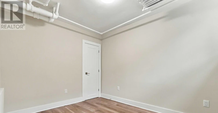 14-325 Cooper Street, Ottawa, ON, K2P 0G5 - 11