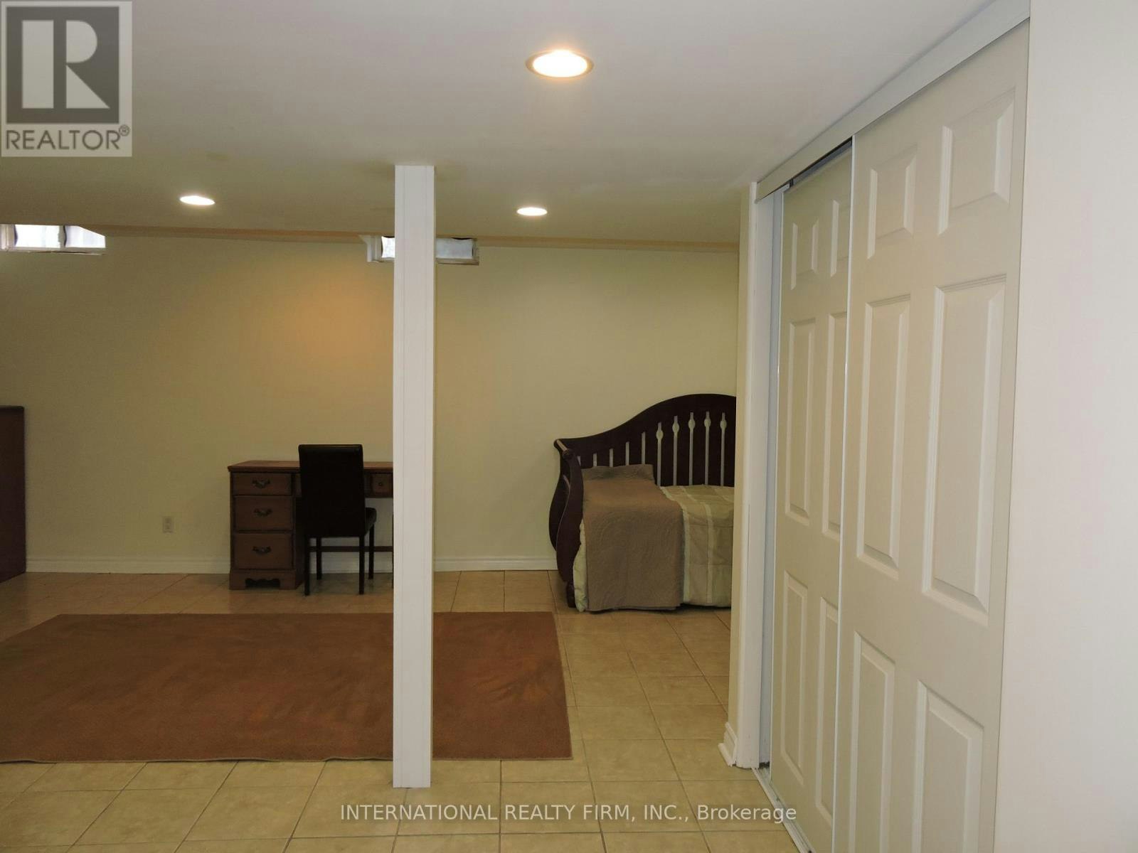 2453 Baintree Crescent, Oakville, ON, L6M 4W9 - 9
