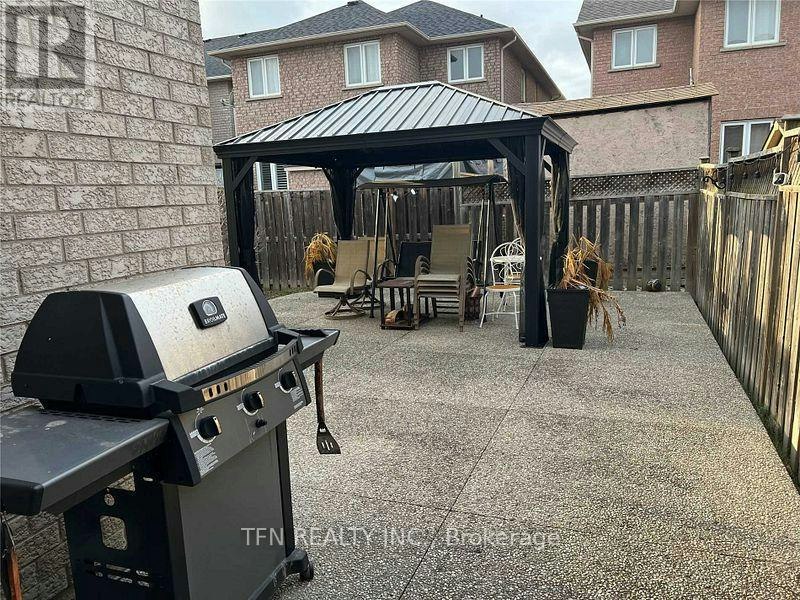 1047 Mcclenahan Crescent, Milton, ON, L9T 6W6 - 10