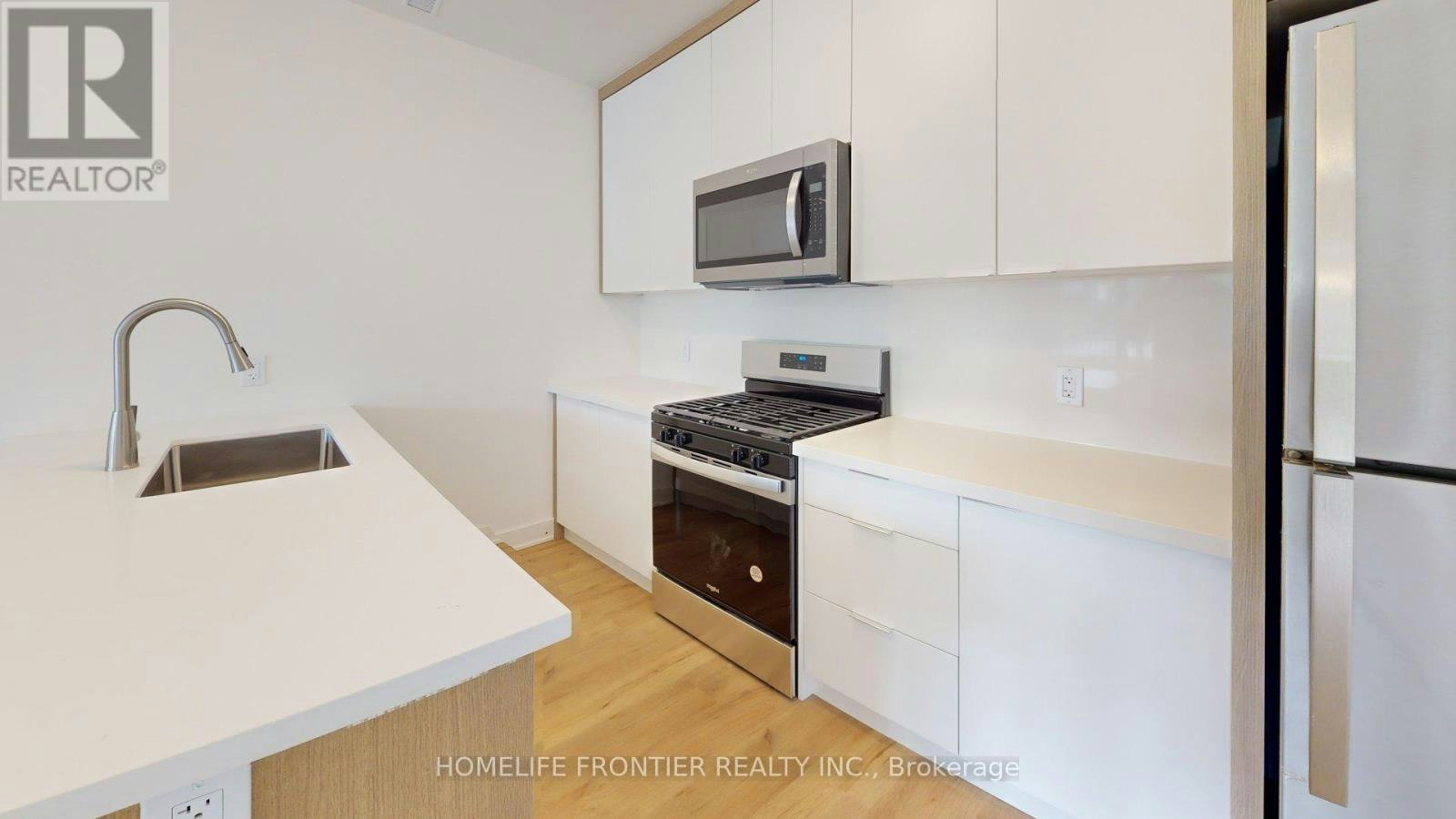 2 (MAIN-878 Glencairn Avenue, Toronto, ON, M6B 2A5 - 6