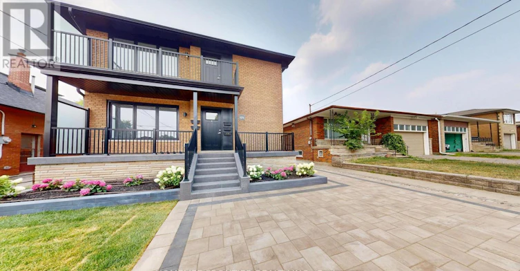 2 (MAIN-878 Glencairn Avenue, Toronto, ON, M6B 2A5