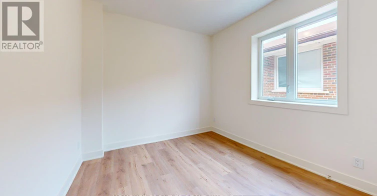 2 (MAIN-878 Glencairn Avenue, Toronto, ON, M6B 2A5 - 13