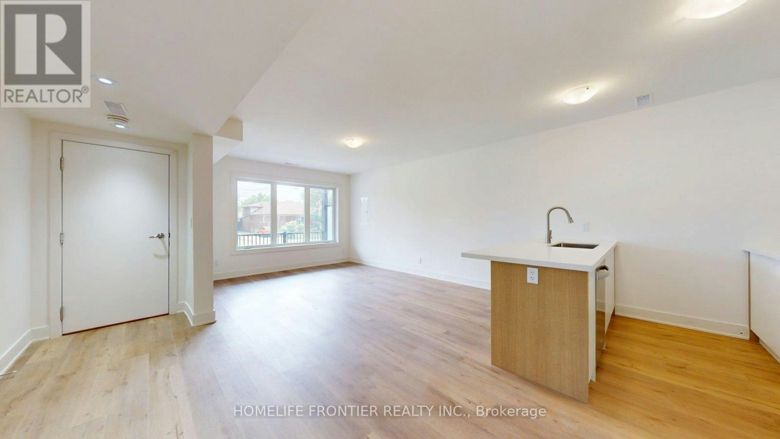 2 (MAIN-878 Glencairn Avenue, Toronto, ON, M6B 2A5 - 4