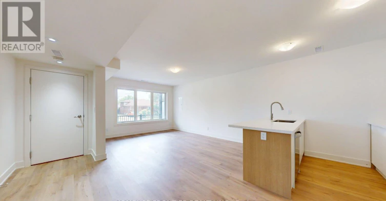 2 (MAIN-878 Glencairn Avenue, Toronto, ON, M6B 2A5 - 4