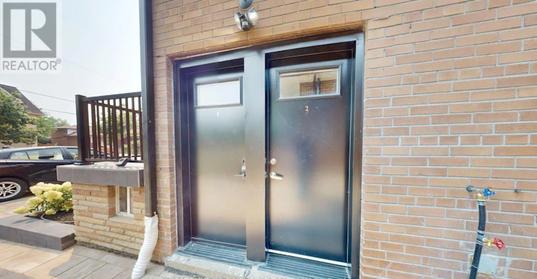 2 (MAIN-878 Glencairn Avenue, Toronto, ON, M6B 2A5 - 2