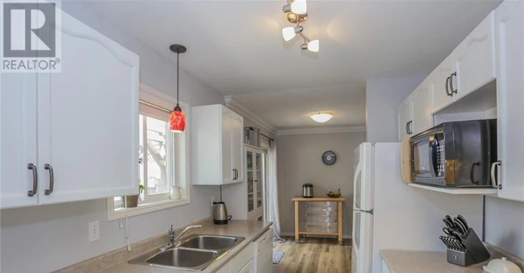 54 Tanoak Drive, London, ON, N6G 5A1 - 14