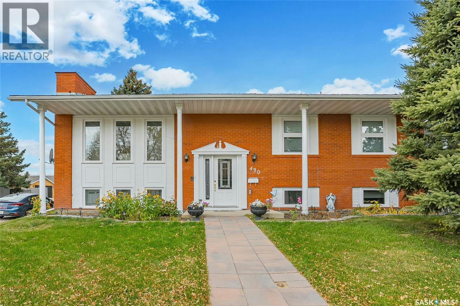 430 Kingsmere Boulevard, Saskatoon, SK, S7J 3V1