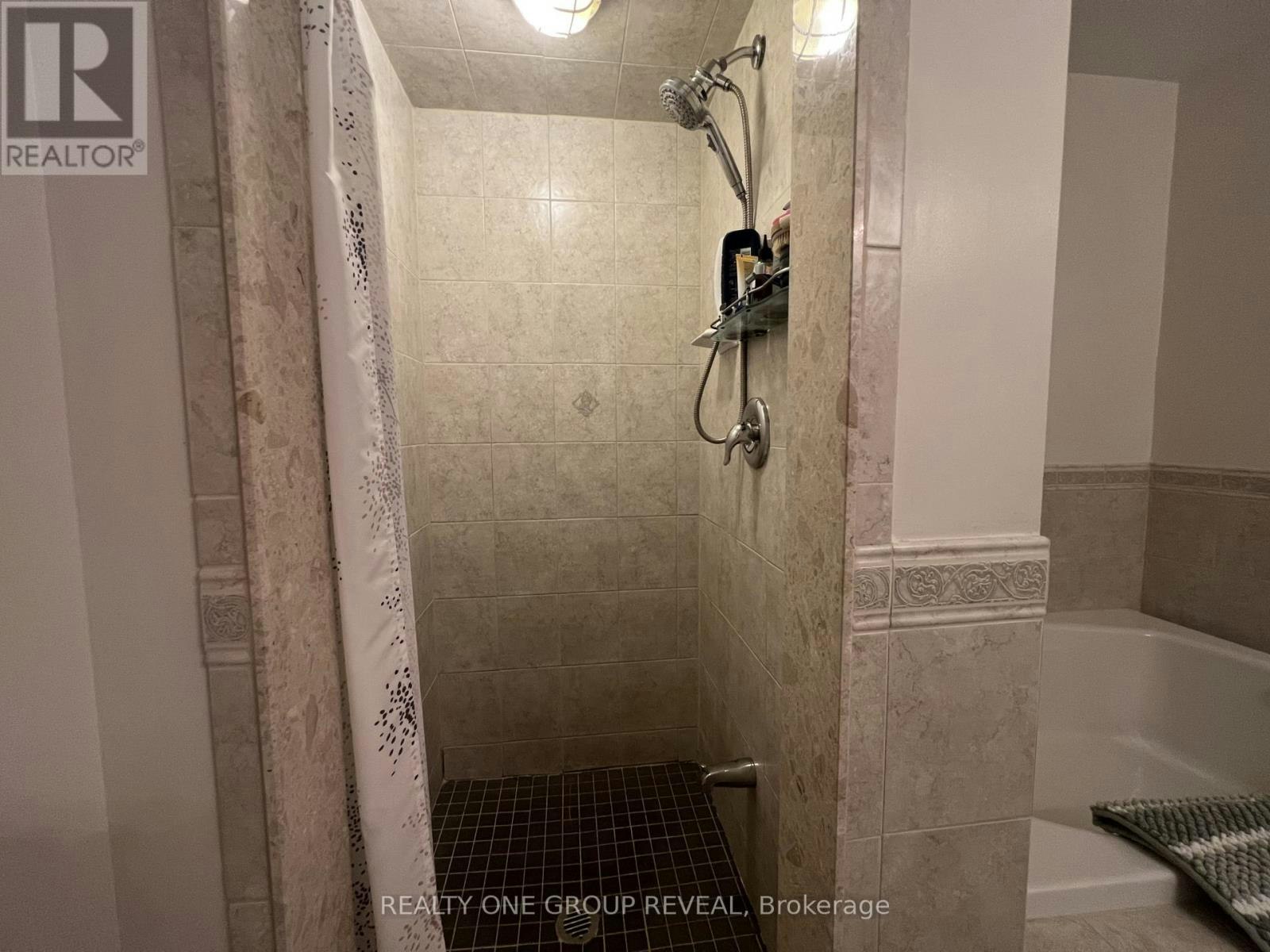 13 Enderly Street, Ajax, ON, L1S 0C1 - 13