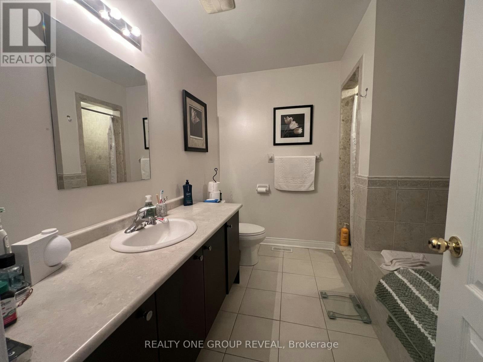 13 Enderly Street, Ajax, ON, L1S 0C1 - 11