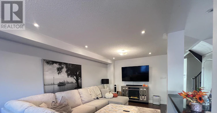 13 Enderly Street, Ajax, ON, L1S 0C1 - 4