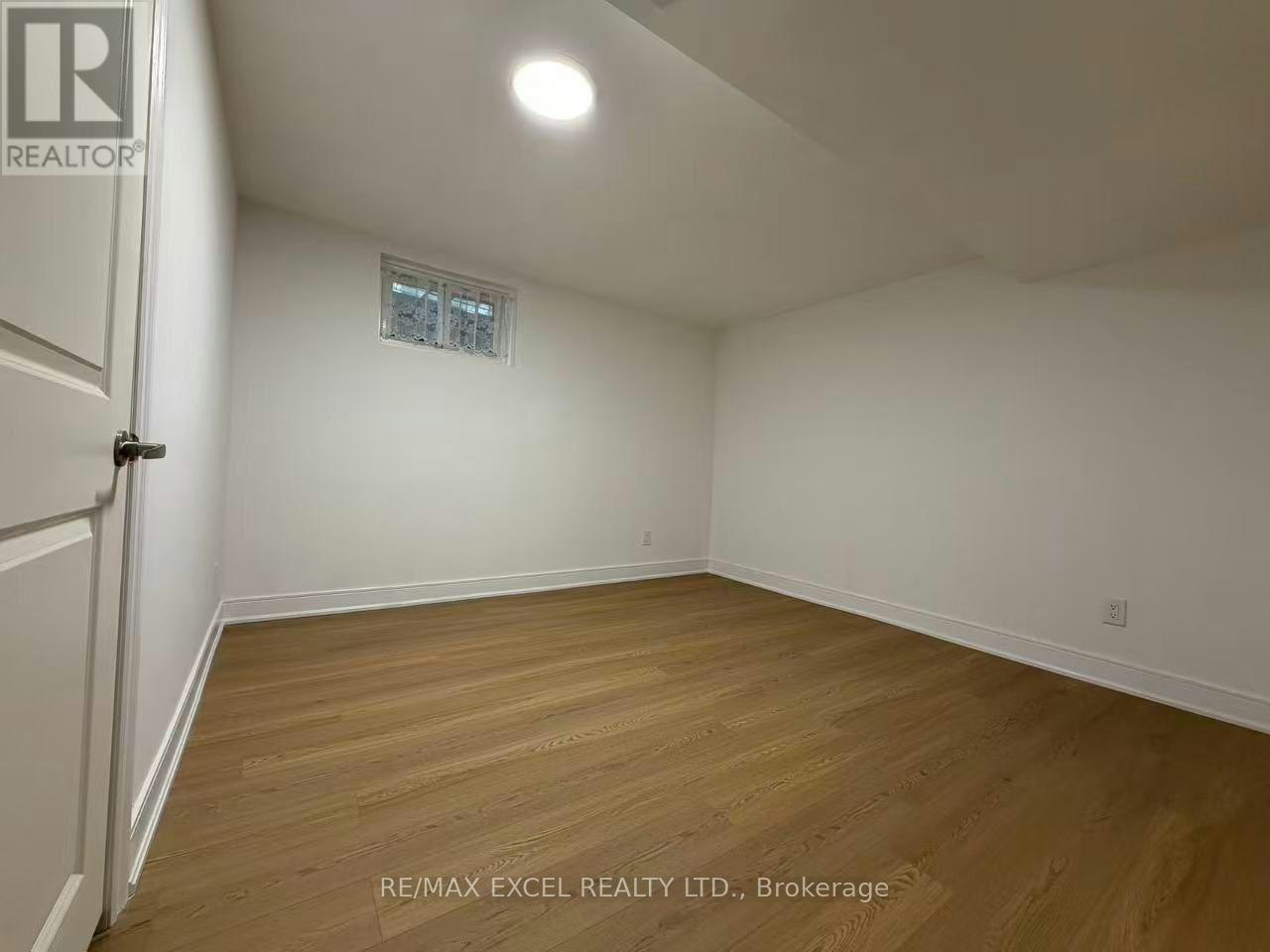 BSMT-21 Lovekin Grove, Toronto, ON, M1T 3T5 - 5