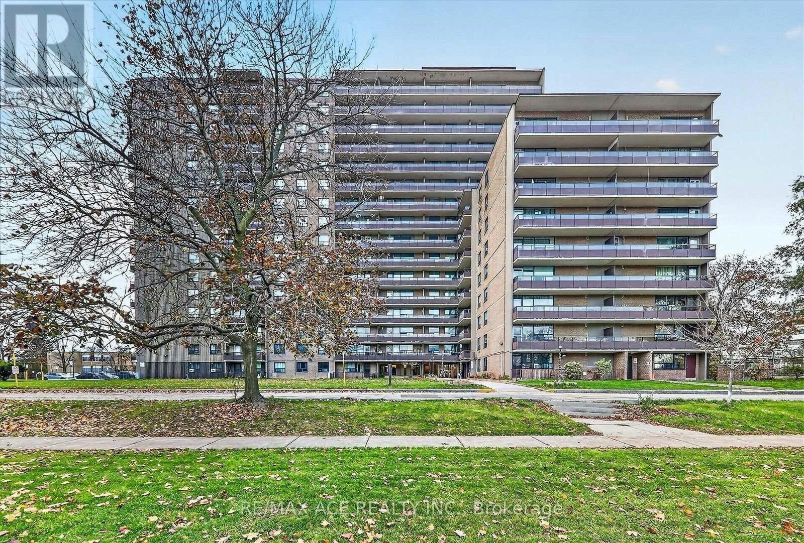 311-180 Markham Road, Toronto, ON, M1M 2Z9