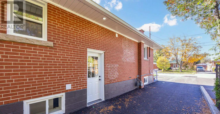 LOWER-387 19th Street EAST, Hamilton, ON, L9A 4S9 - 31
